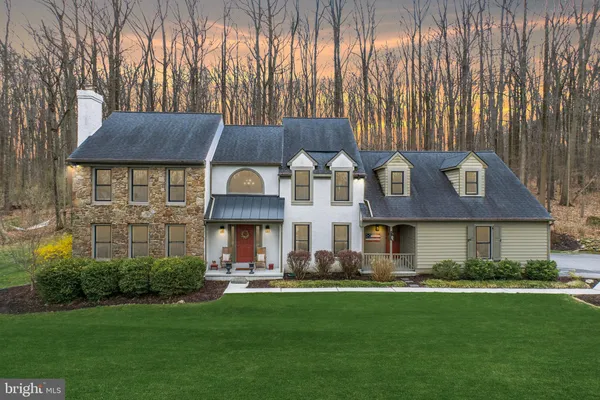 $915,000 | 32 McLeod Pond Road, Glenmoore, PA 19343