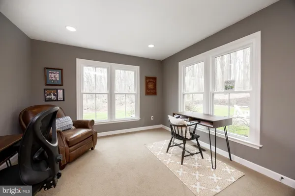 $915,000 | 32 McLeod Pond Road, Glenmoore, PA 19343