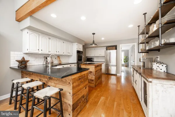 $915,000 | 32 McLeod Pond Road, Glenmoore, PA 19343