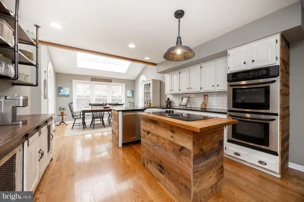 $915,000 | 32 McLeod Pond Road, Glenmoore, PA 19343