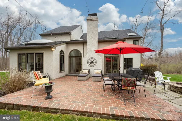 $915,000 | 32 McLeod Pond Road, Glenmoore, PA 19343