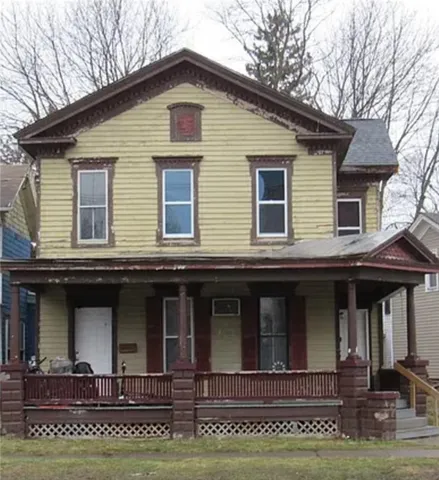 $100,000 | 6 Queen Street, Lyons, NY 14489