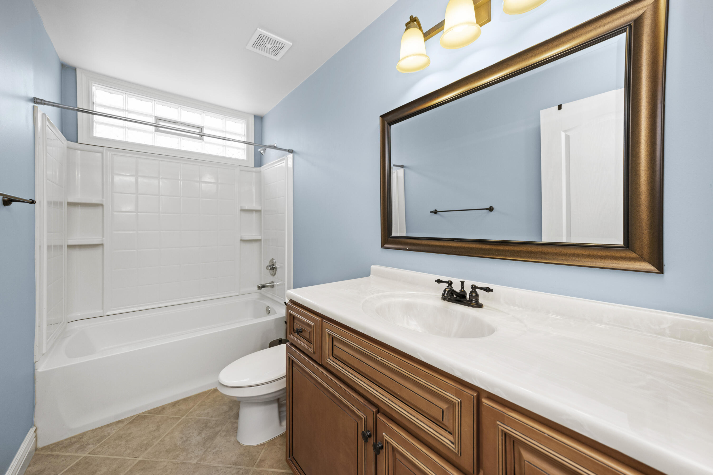 2100 Harvard Road Berkley, MI 48072 - Photo 22 of 40 021 - 2100 Harvard - OnDemandPix Photogr