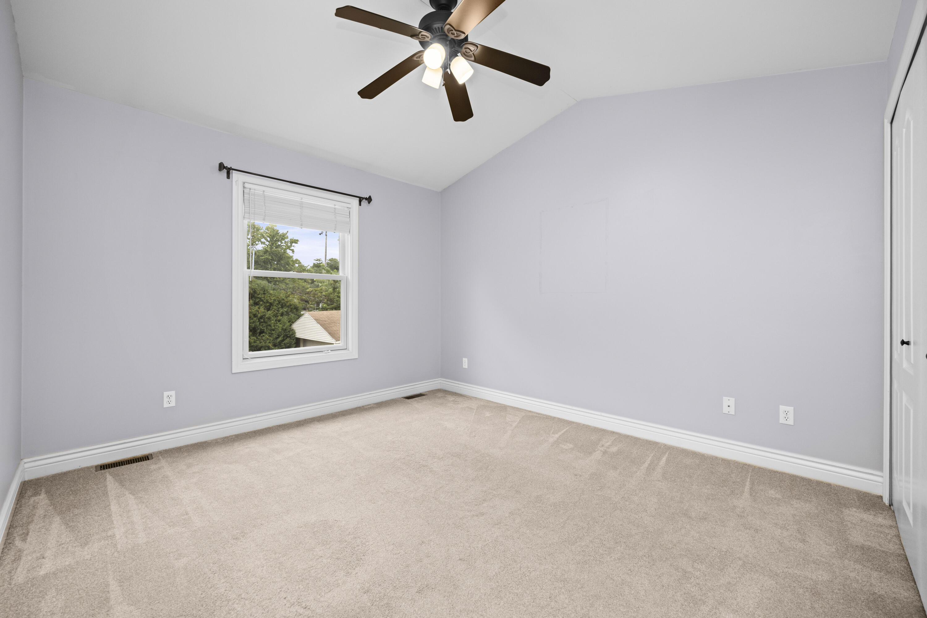 2100 Harvard Road Berkley, MI 48072 - Photo 23 of 40 022 - 2100 Harvard - OnDemandPix Photogr