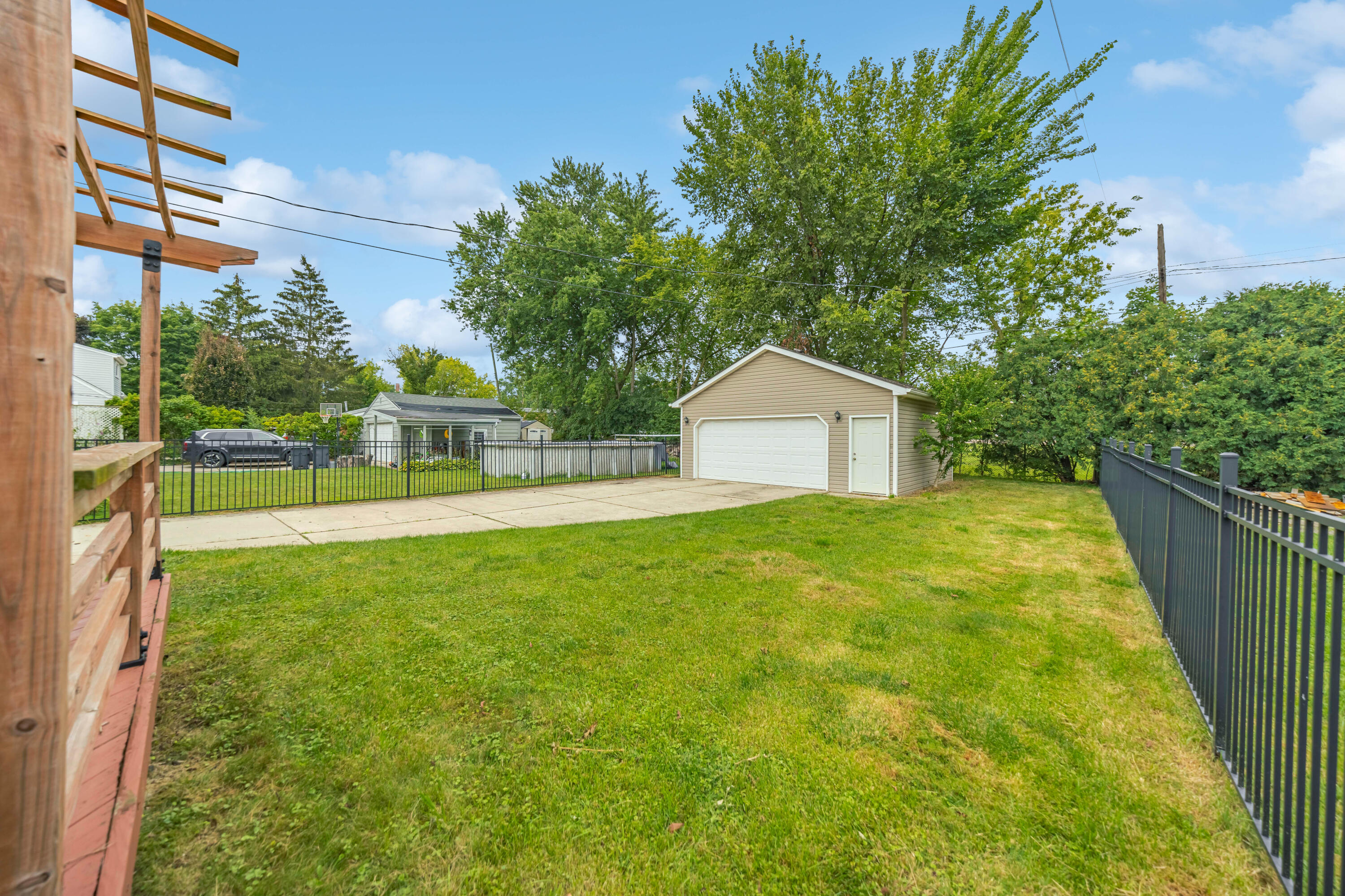 2100 Harvard Road Berkley, MI 48072 - Photo 38 of 40 039 - 2100 Harvard - OnDemandPixPhotogra