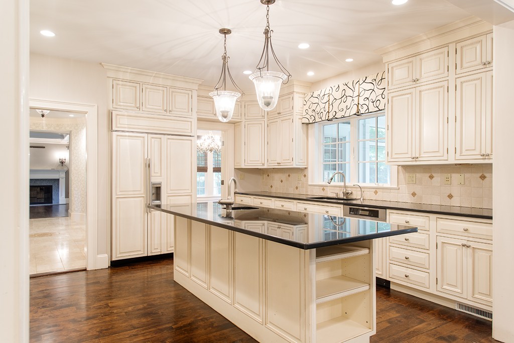 41 Woodworth Road Needham, MA 02492 - Photo 8 of 21 Gallery Image 8
