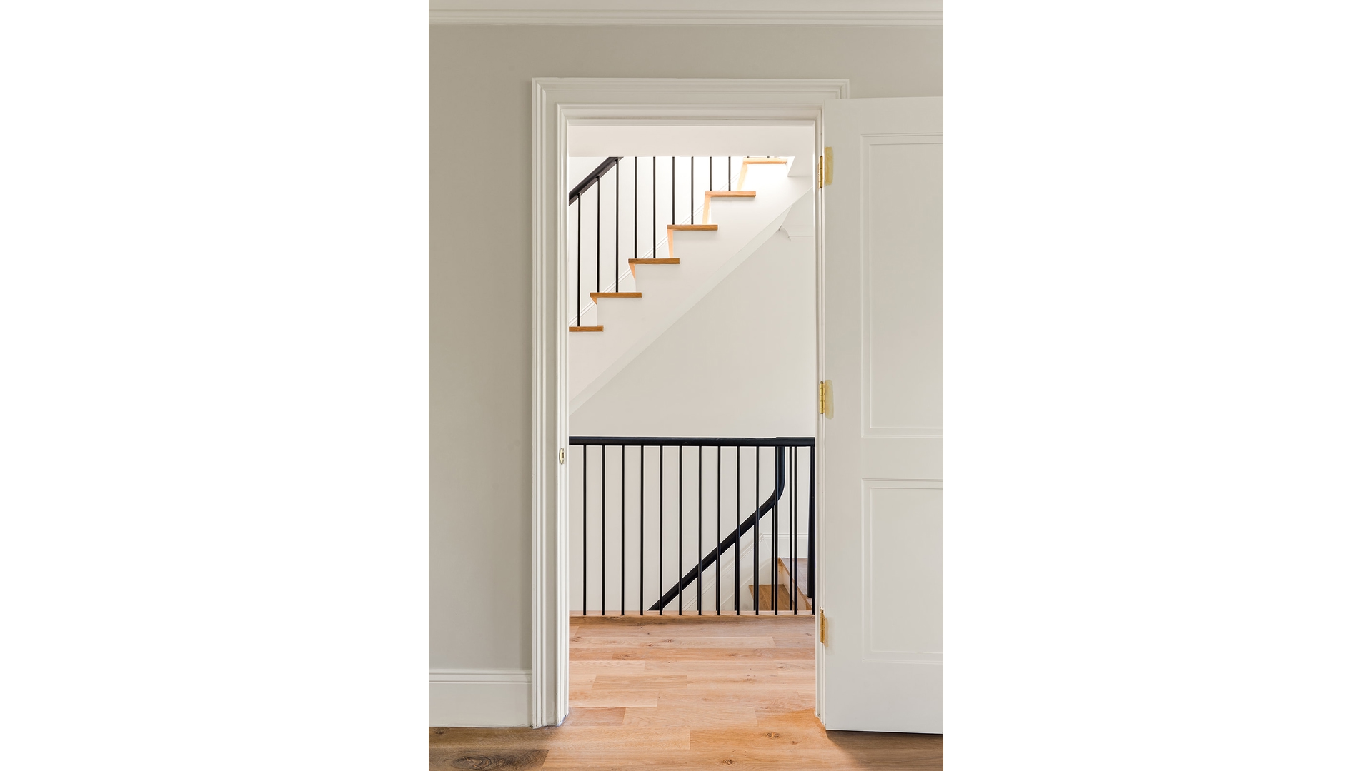 159 Bond Street Brooklyn, NY 11217 - Photo 18 of 32 a view of a hallway with a white walls