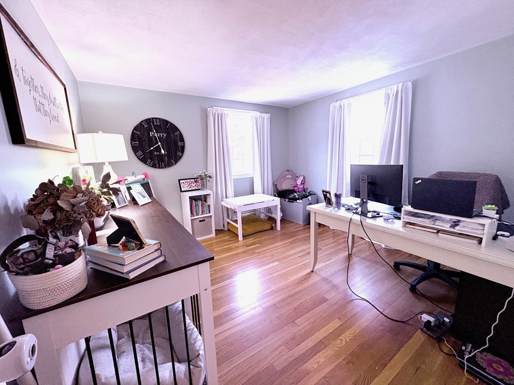 14 Sheridan Road Wilmington, MA 01887 - Photo 13 of 23 Gallery Image 13