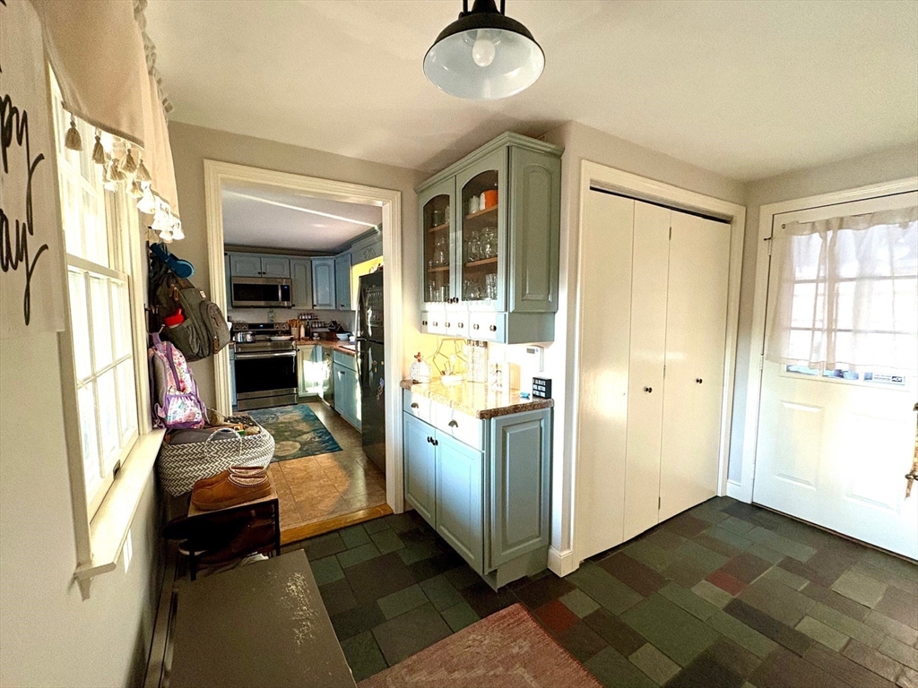 14 Sheridan Road Wilmington, MA 01887 - Photo 17 of 23 Gallery Image 17