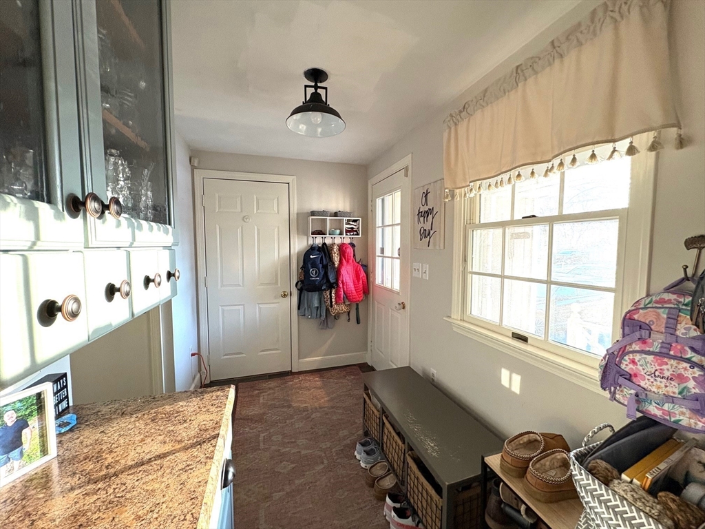 14 Sheridan Road Wilmington, MA 01887 - Photo 18 of 23 Gallery Image 18