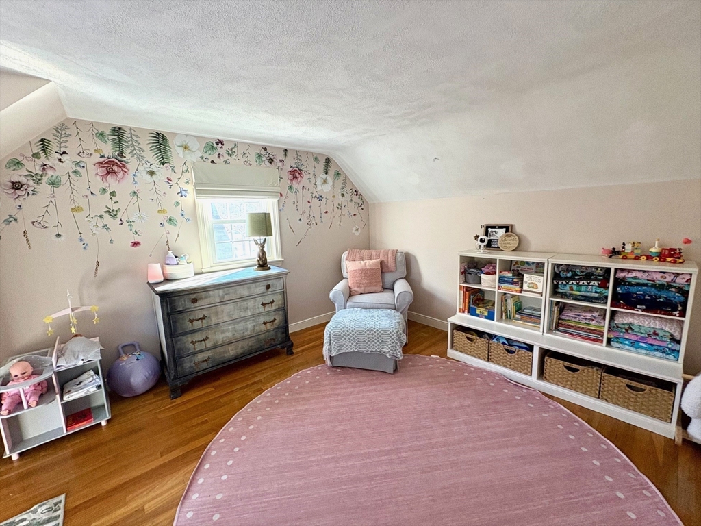 14 Sheridan Road Wilmington, MA 01887 - Photo 7 of 23 Gallery Image 7