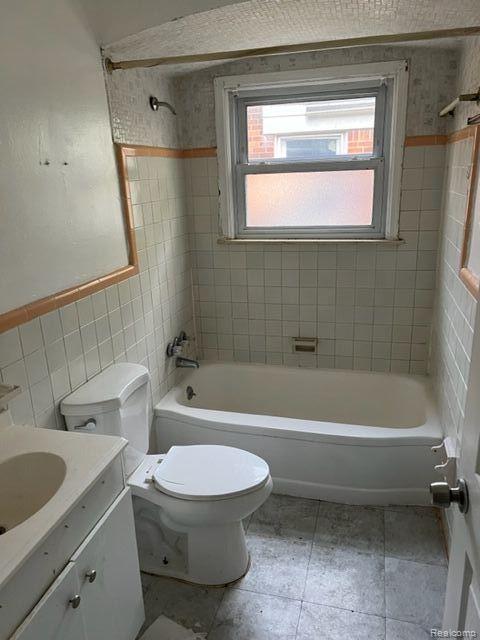 19014 Edinborough Road Detroit, MI 48219 - Photo 6 of 10