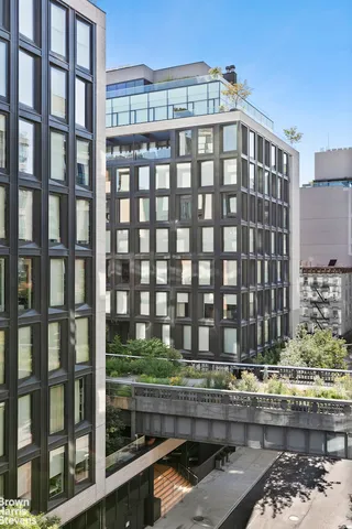 $3,150,000 | 520 West 19th Street, Unit 6C | Chelsea