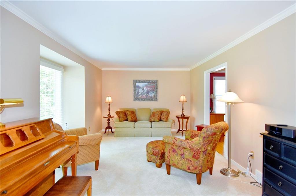 505 White Birch Court Pittsburgh, PA 15238 - Photo 8 of 21 Gallery Image 8