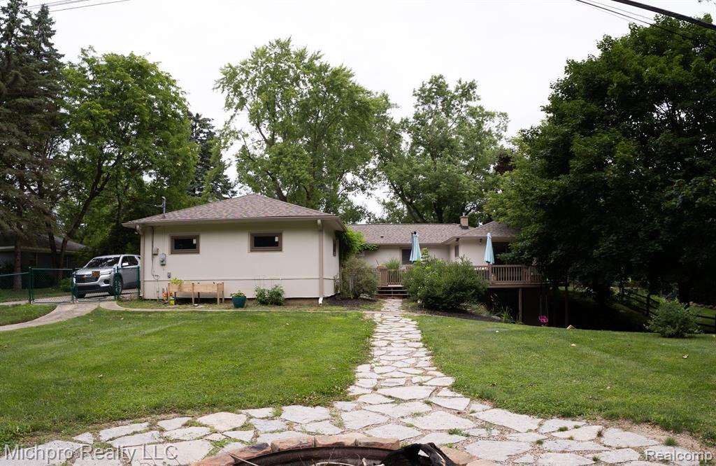 900 East Gunn Road Rochester, MI 48306 - Photo 8 of 51