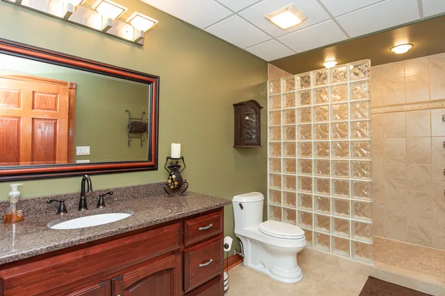 a view of entryway and hall