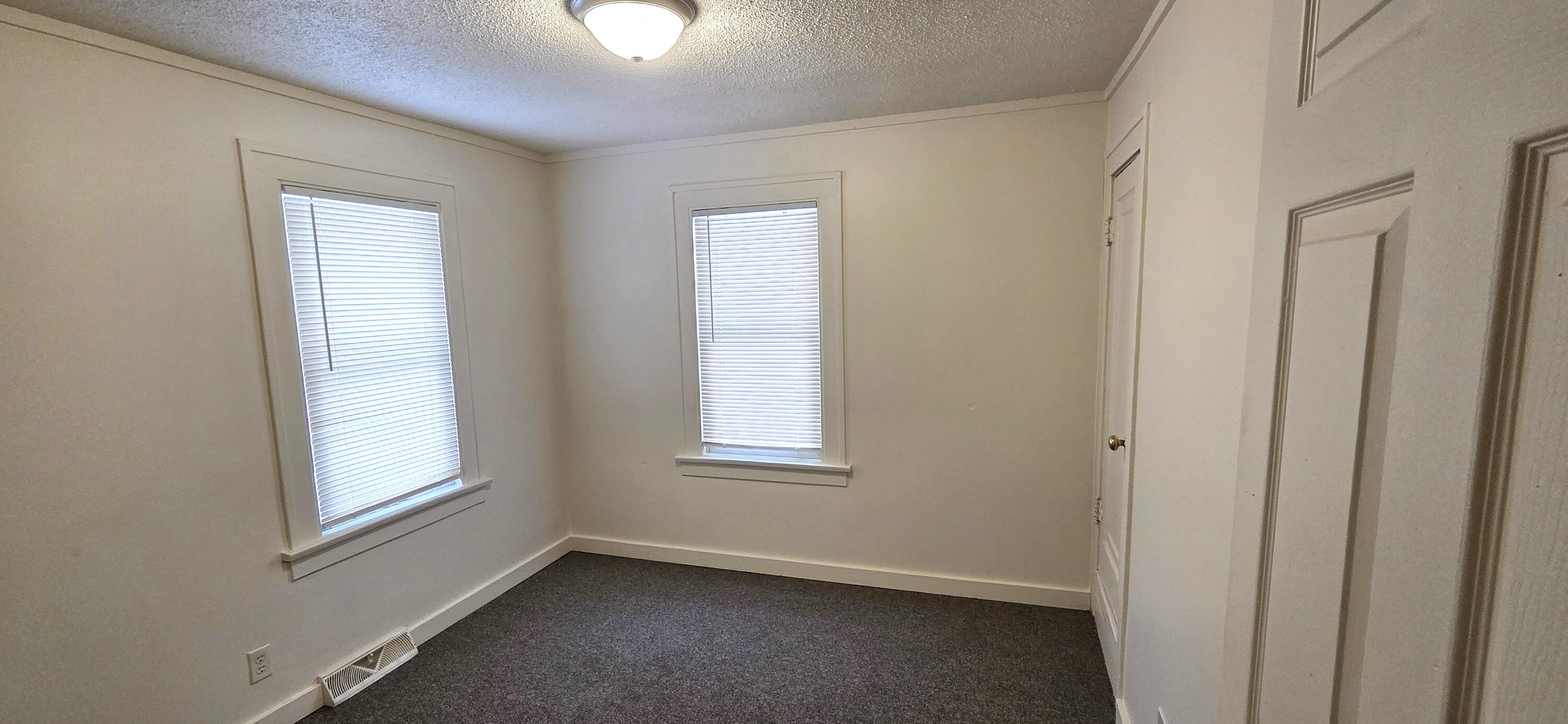 1342 Monroe Street Benton Harbor, MI 49022 - Photo 12 of 21 20260126_130400