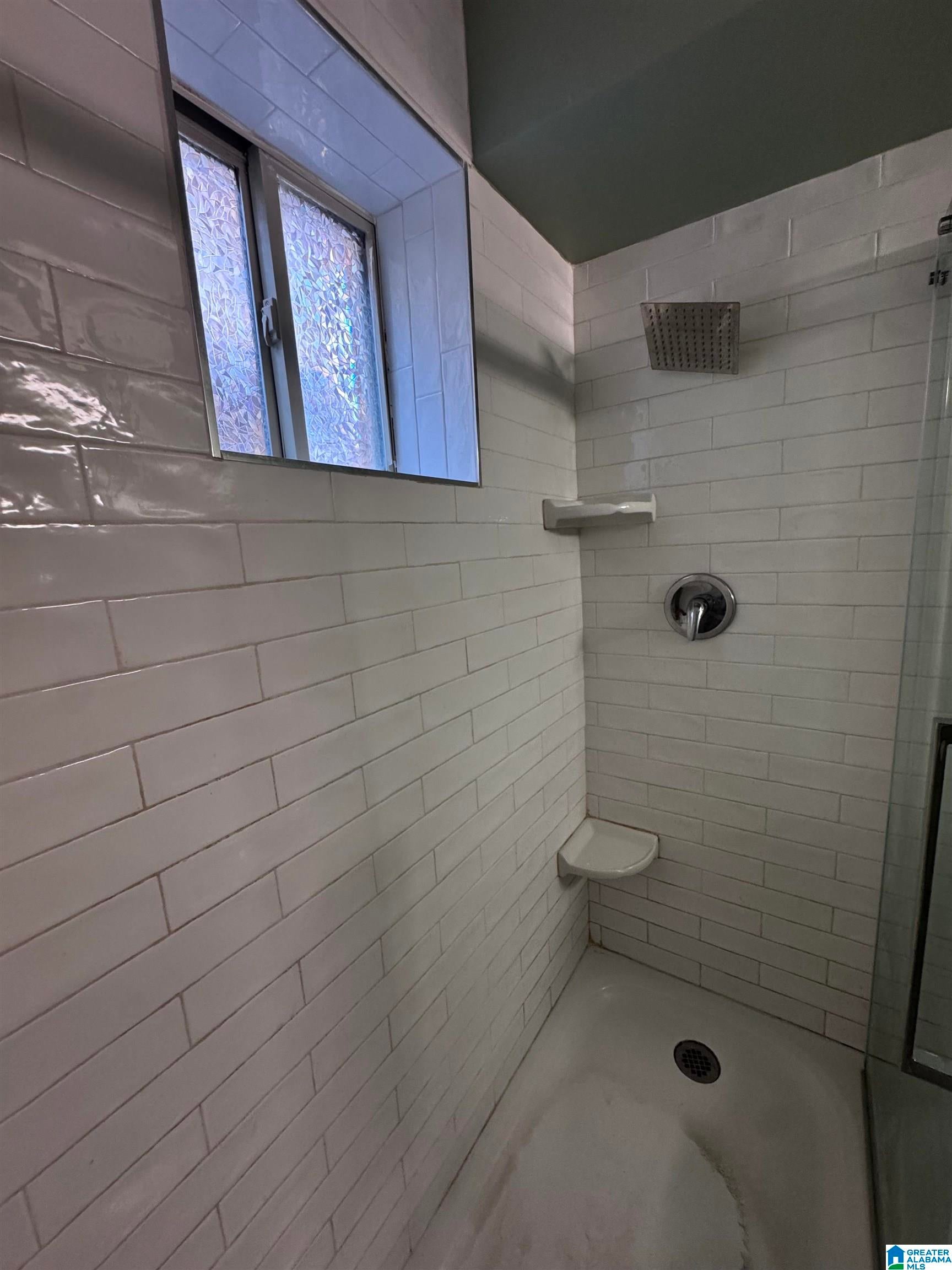 66 Rhodes Circle South Birmingham, AL 35205 - Photo 9 of 14 Gallery Image 9