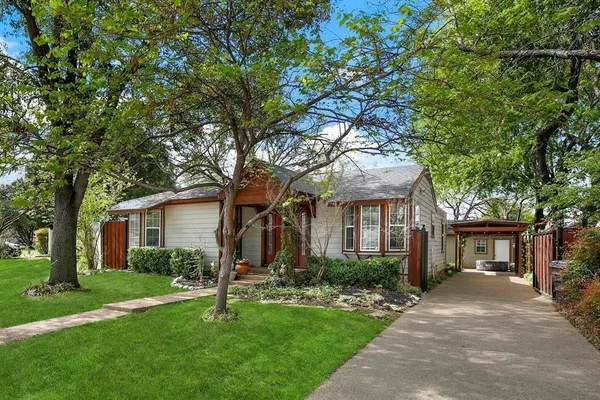 $2,850 | 8515 Glencrest Lane, Dallas, TX 75209