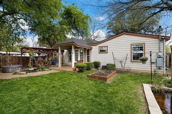$2,850 | 8515 Glencrest Lane, Dallas, TX 75209