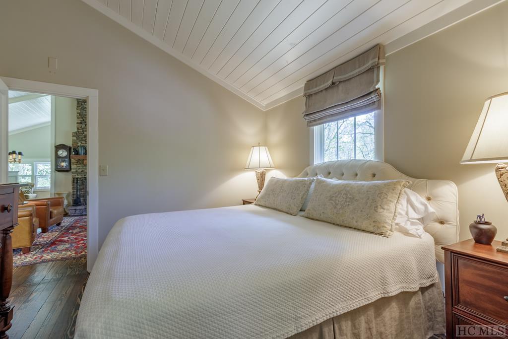 932 Hickory Hill Road Highlands, NC 28741 - Photo 12 of 40 Gallery Image 12