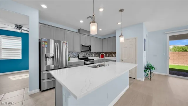 $2,650 | 5827 Casa Branca Street, Las Vegas, NV 89148