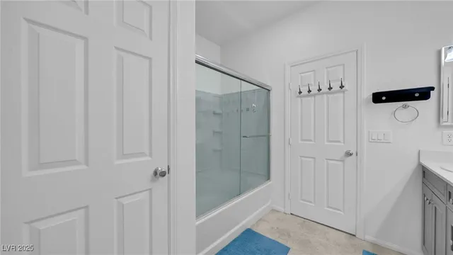 $2,650 | 5827 Casa Branca Street, Las Vegas, NV 89148