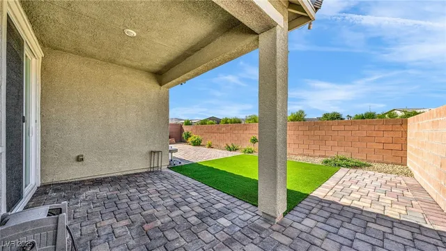 $2,650 | 5827 Casa Branca Street, Las Vegas, NV 89148