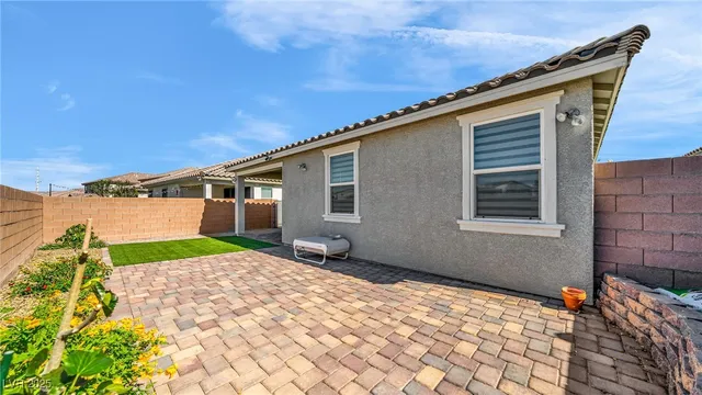 $2,650 | 5827 Casa Branca Street, Las Vegas, NV 89148