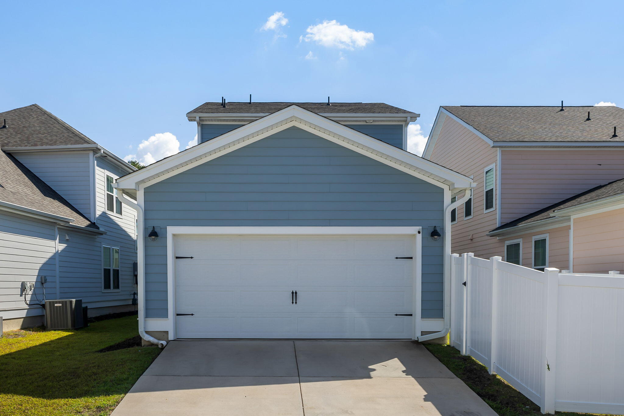1225 Crooked Oak Road Charleston, SC 29492 - Photo 33 of 38 34. Garage View 1