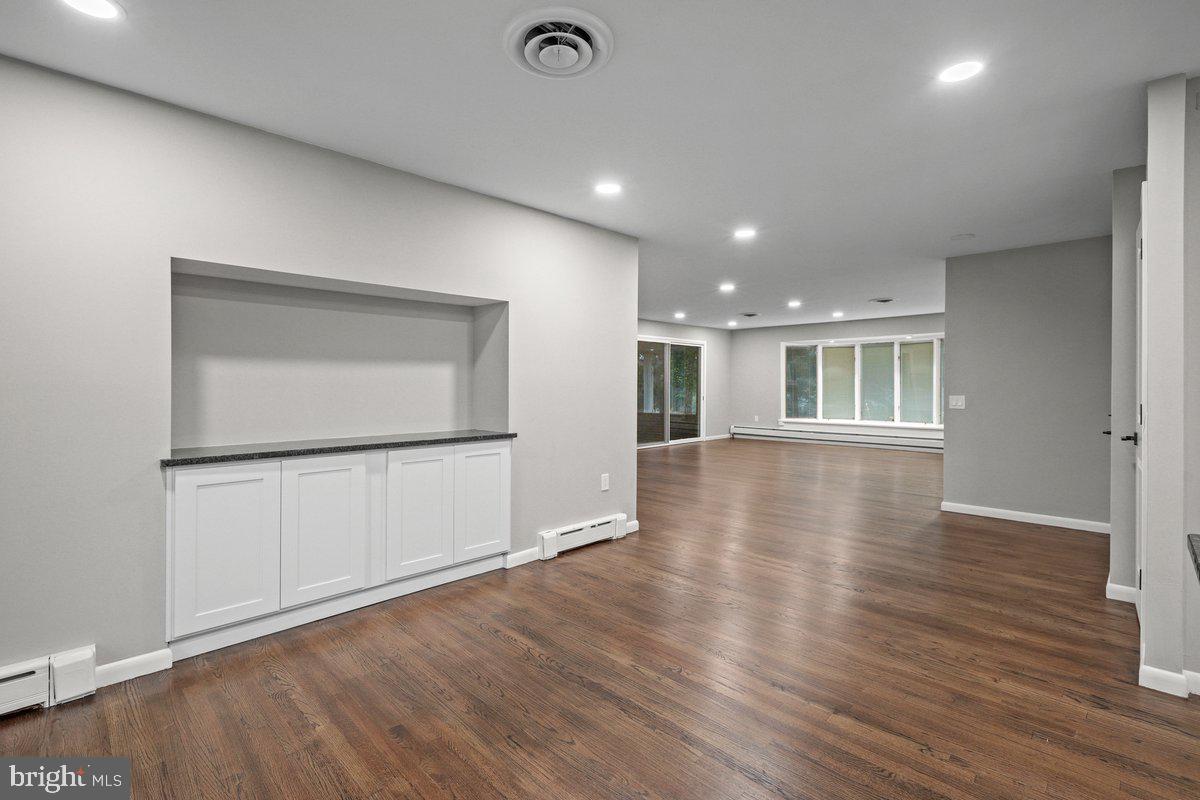 17 Perry Drive Ewing, NJ 08628 - Photo 16 of 45