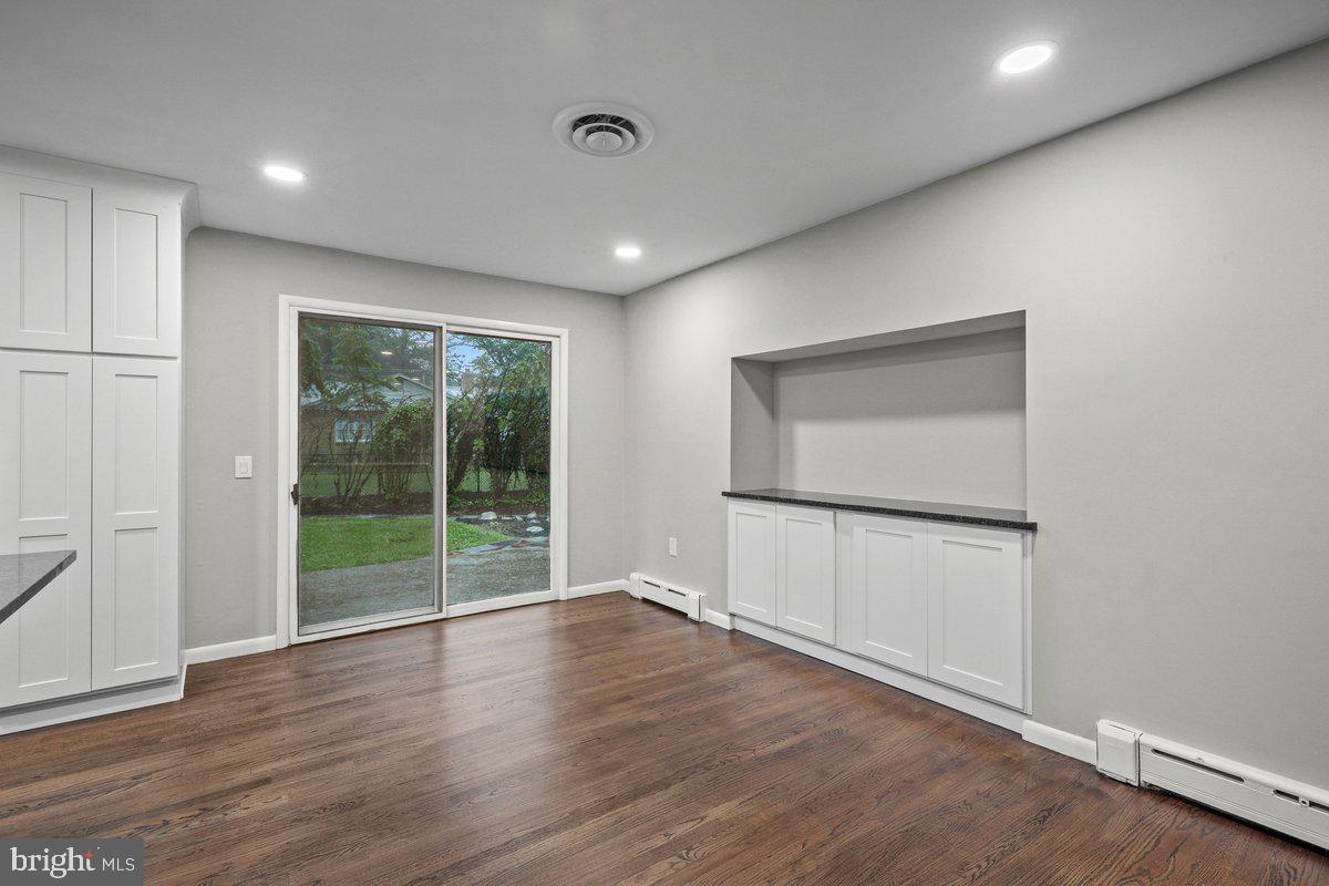 17 Perry Drive Ewing, NJ 08628 - Photo 21 of 45