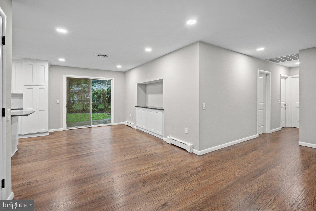 17 Perry Drive Ewing, NJ 08628 - Photo 23 of 45