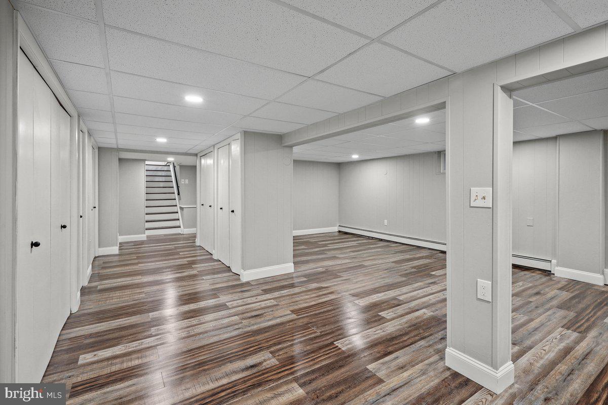 17 Perry Drive Ewing, NJ 08628 - Photo 31 of 45