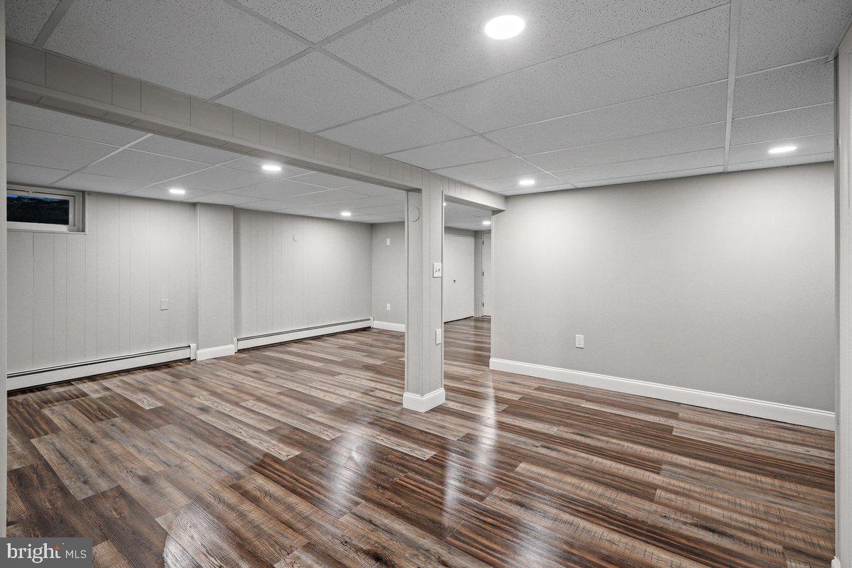 17 Perry Drive Ewing, NJ 08628 - Photo 35 of 45