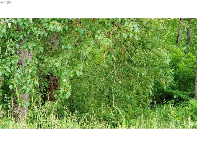 $499,900 | 423 Lancaster Drive Southeast, Salem, OR 97317