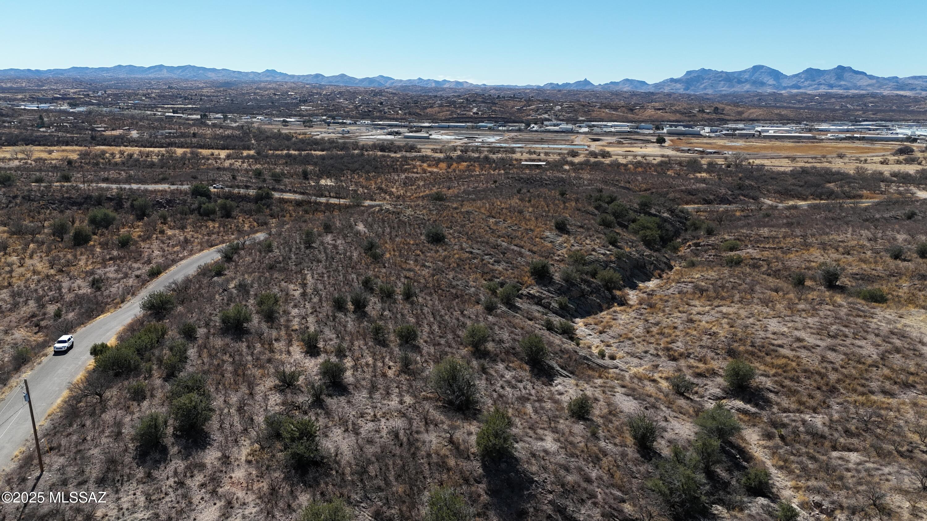 90 Via Caliente, Unit 6 Rio Rico, AZ 85648 - Photo 5 of 11