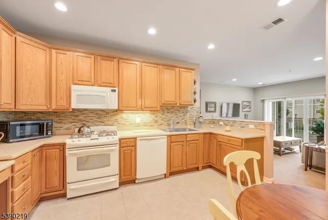$449,000 | 9116 Warren's Way, Unit 116, Wanaque, NJ 07465
