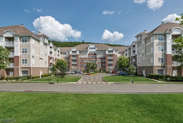 $449,000 | 9116 Warren's Way, Unit 116, Wanaque, NJ 07465