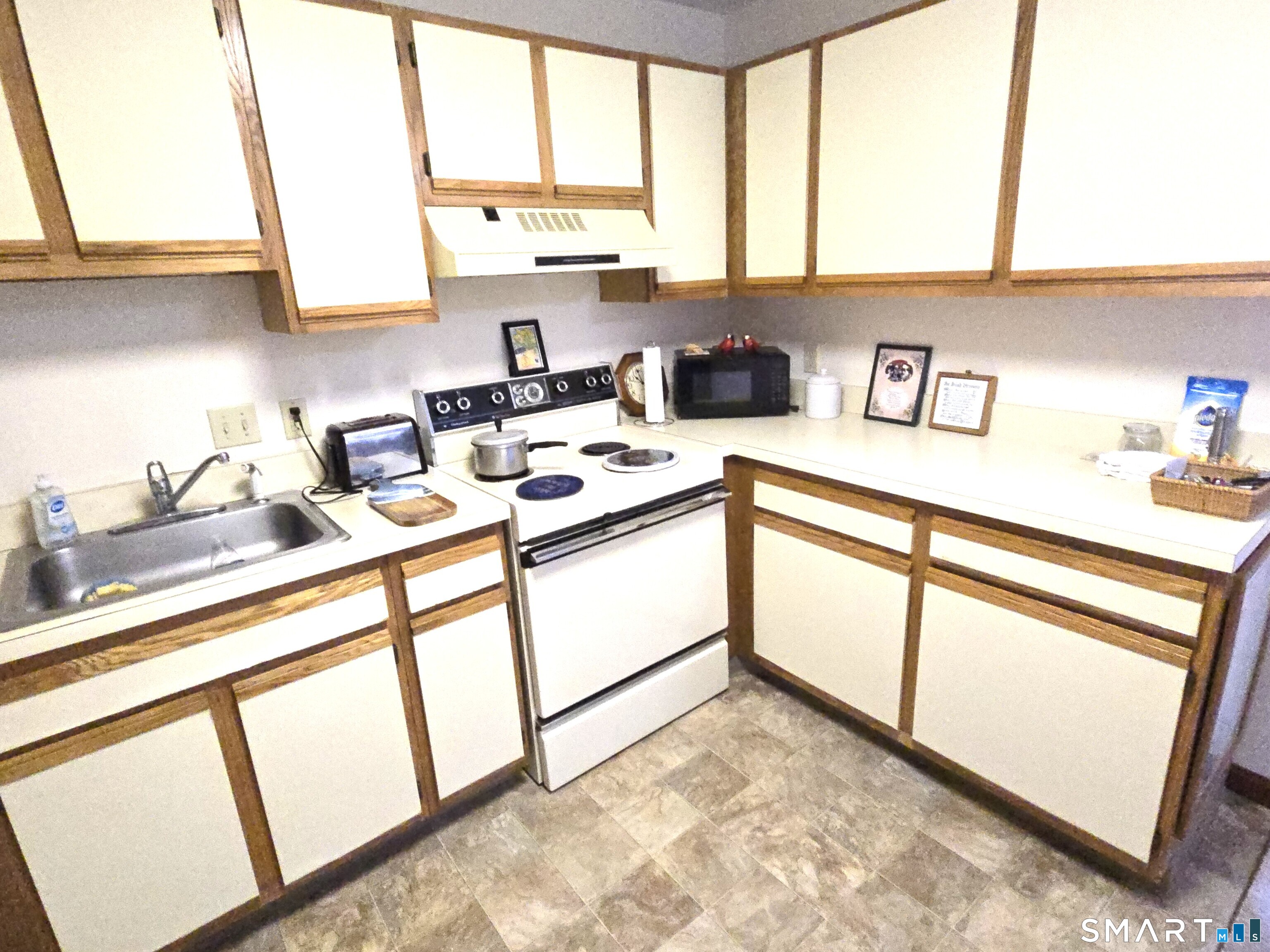 14 Pinney Street, Unit 46 Ellington, CT 06029 - Photo 6 of 15