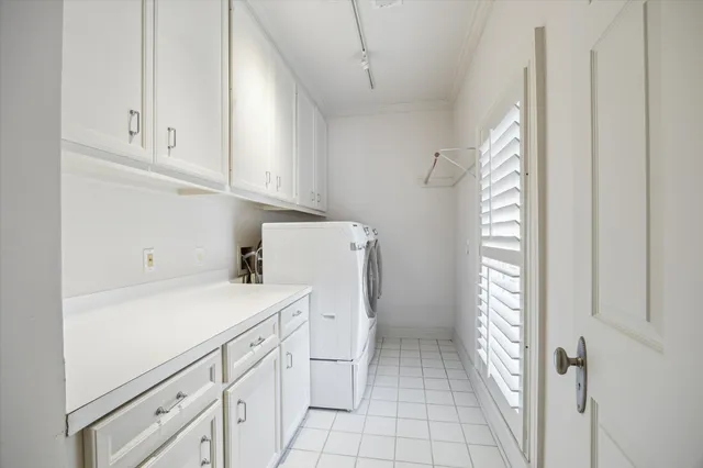 $1,300,000 | 18 Pinewold Circle, Houston, TX 77056