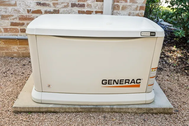 $1,300,000 | 18 Pinewold Circle, Houston, TX 77056