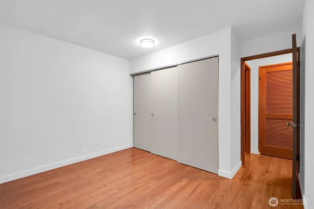 $2,750 | 2937 76th Avenue Southeast, Unit 33C, Mercer Island, WA 98040