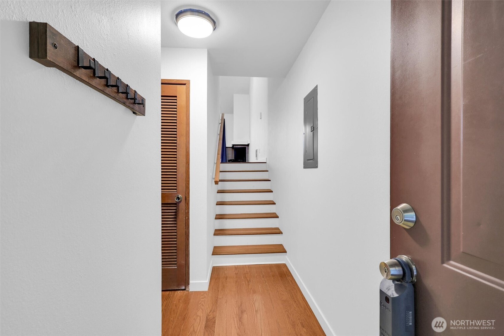 2937 76th Avenue Southeast, Unit 33C Mercer Island, WA 98040 - Photo 3 of 19