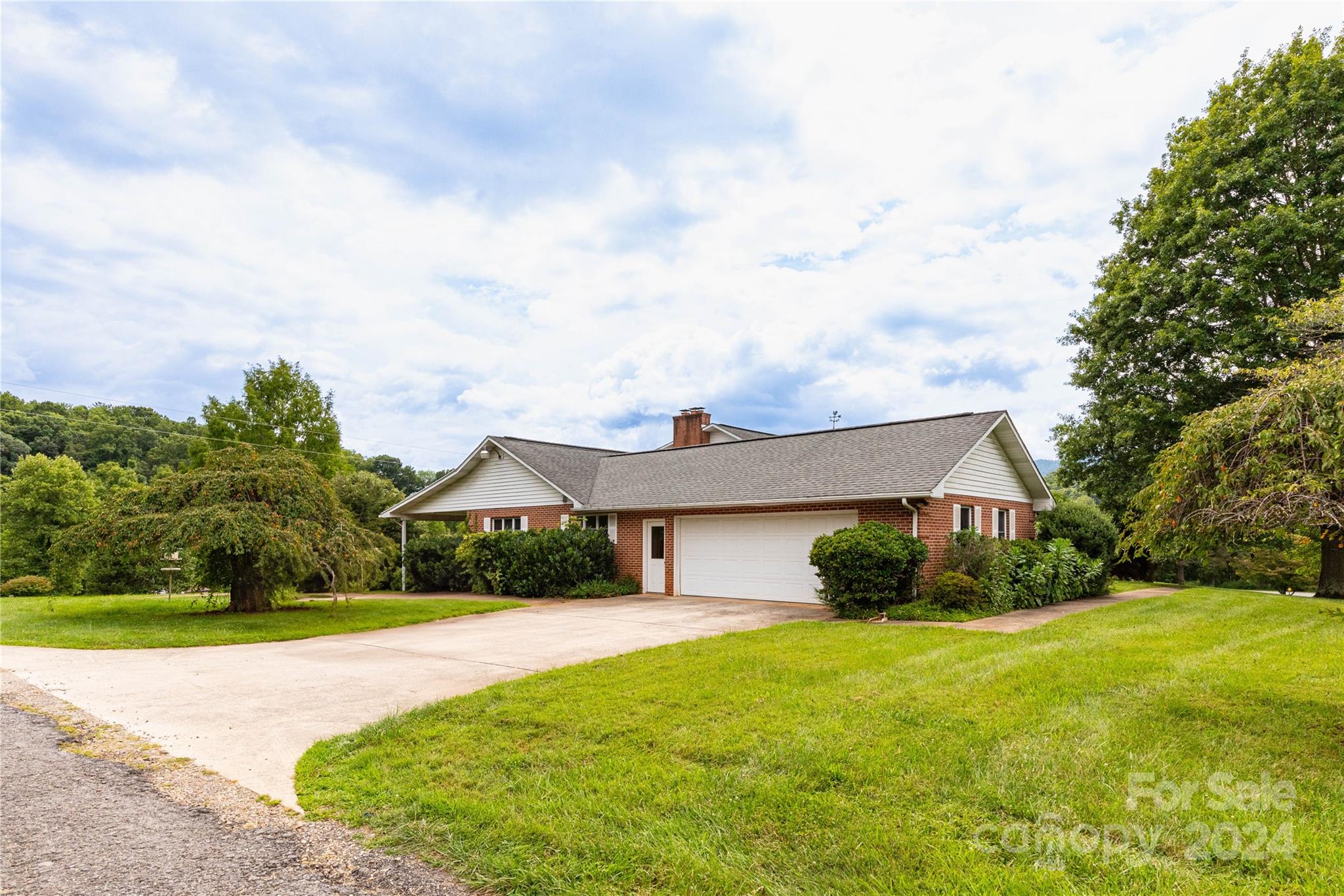 30 Lon Israel Road Candler, NC 28715 - Photo 9 of 48 Gallery Image 9