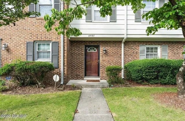 $2,000 | 4905 Pompano Court, Wilmington, NC 28403