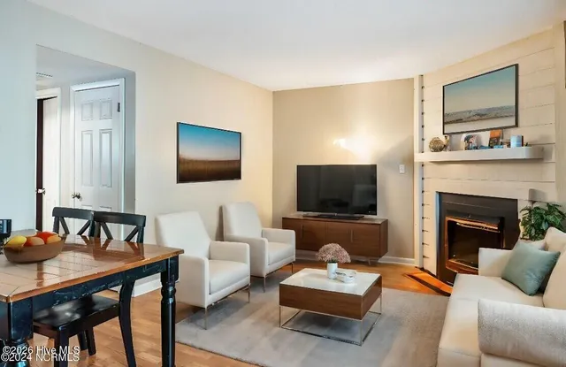 $2,000 | 4905 Pompano Court, Wilmington, NC 28403