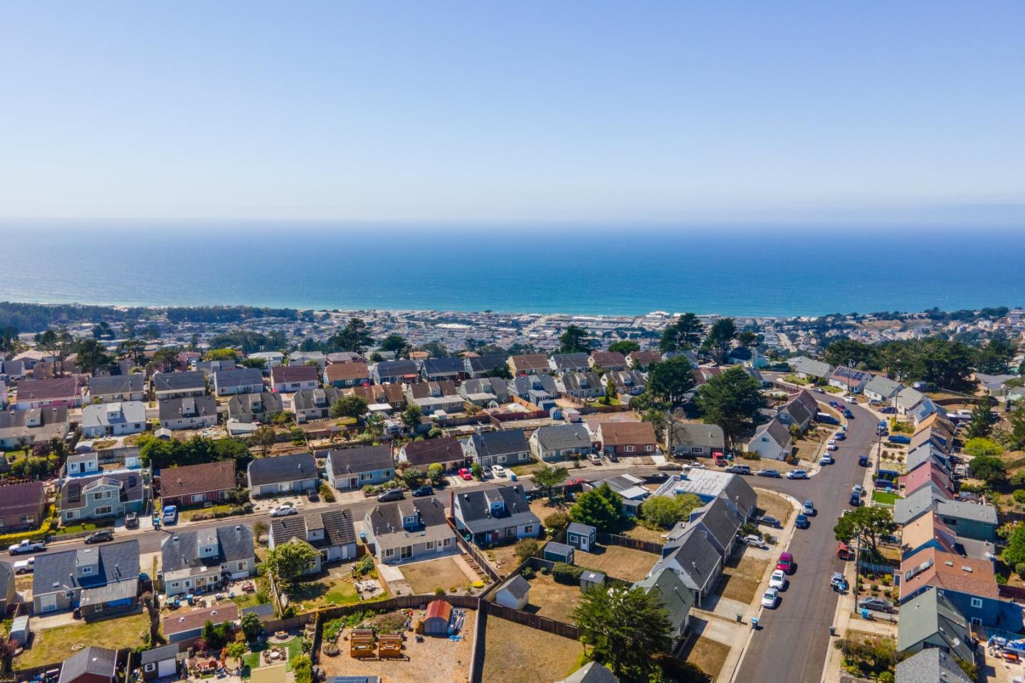 428 Glasgow Drive Pacifica, CA 94044 - Photo 12 of 13 an aerial view of a city with lots of residential buildings