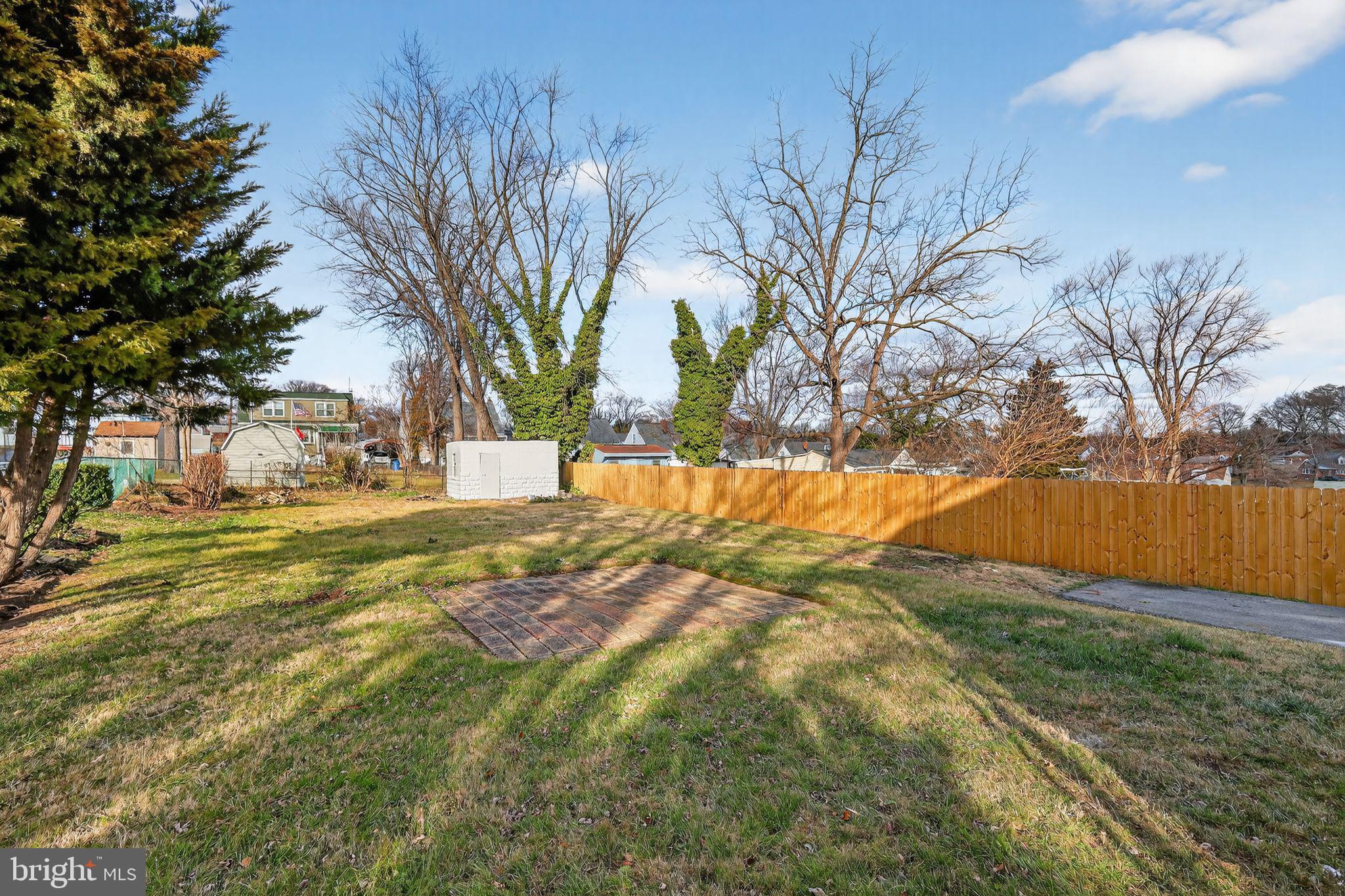 7908 Underhill Road Baltimore, MD 21237 - Photo 28 of 30 Large fenced yard