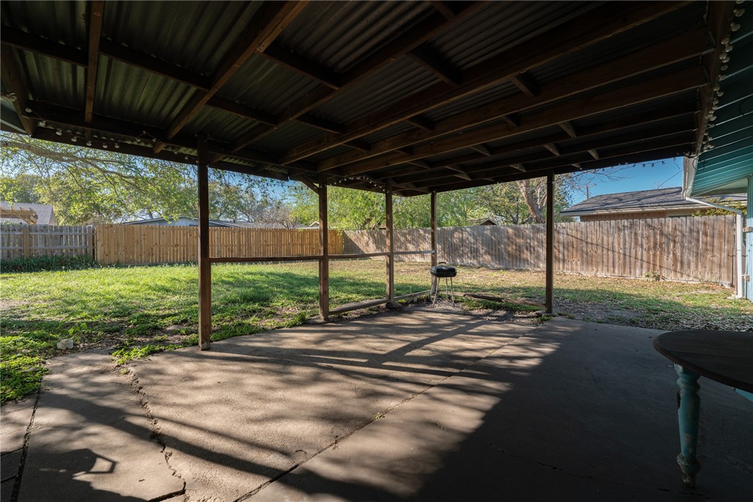 1719 Austin Street Portland, TX 78374 - Photo 15 of 18